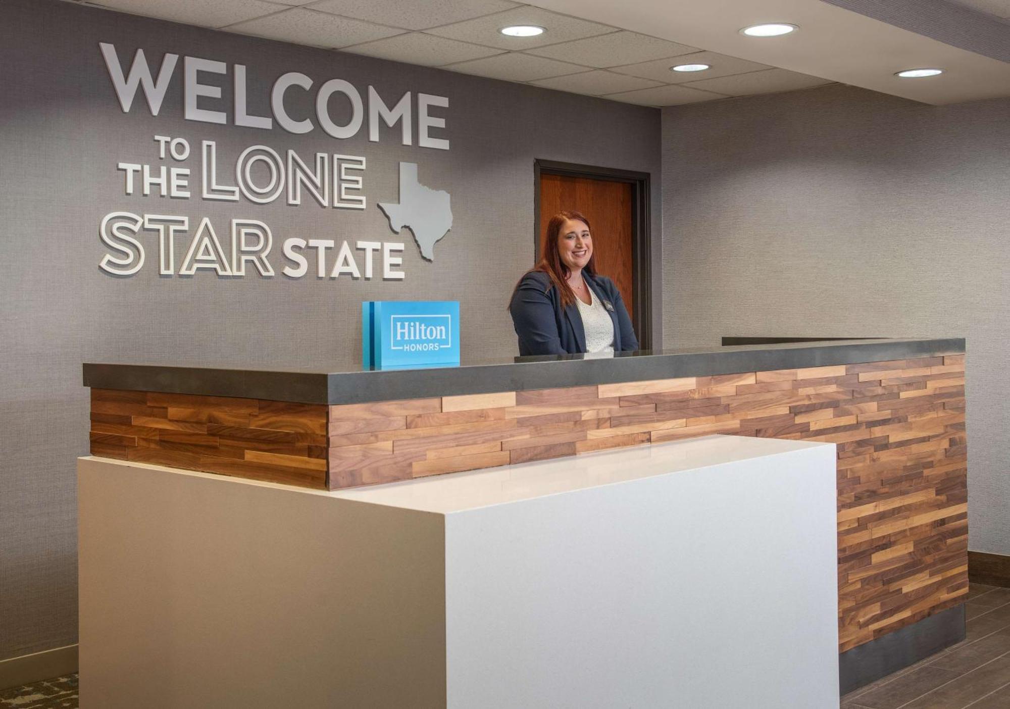 Hampton Inn & Suites Dallas-Allen Bagian luar foto